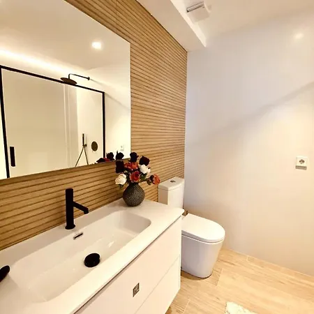 Modern Beachfront Townhouse Tatil Evi